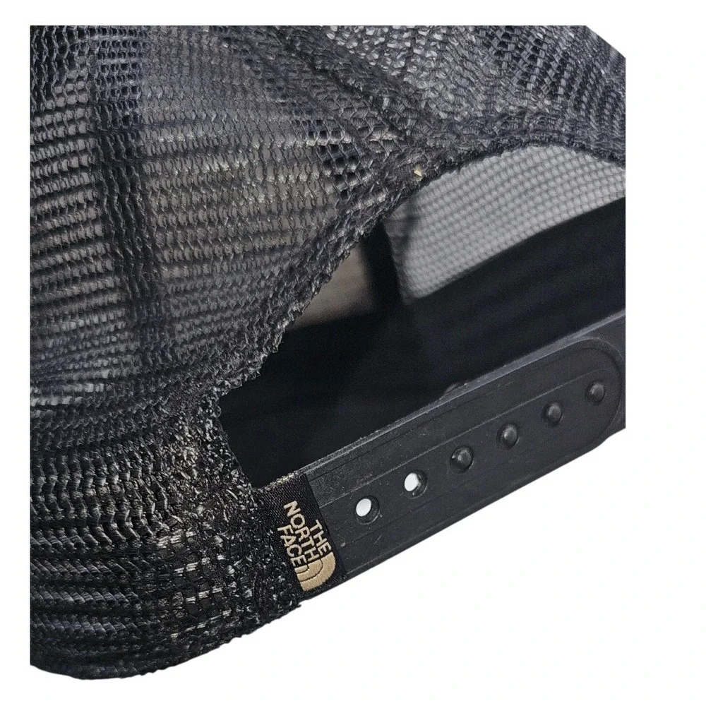 The North Face Buffalo‎ Patch Trucker Hat Tan Black Mesh Snapback Heritage Cap